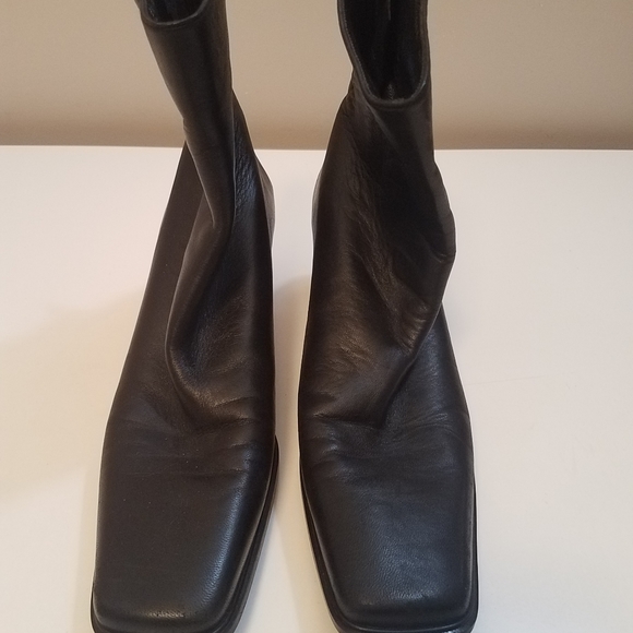Stuart Weitzman Soft Black Leather Square Toe Boots Size 8.5 - Picture 2 of 10